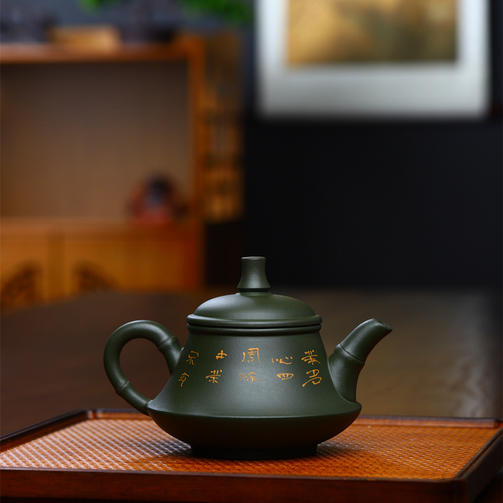 Green Clay Teapot with the Fragrance of Lotus in Jade Hat Shape